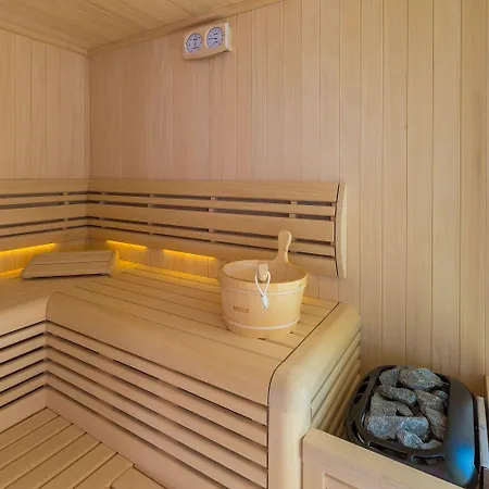 Exquisites Nur 100 Meter Zum Mit Sauna, Whirlpool, Meerblick * Dramalj
