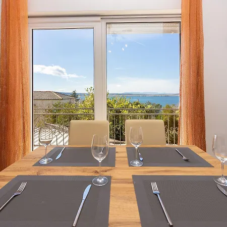 Apartment Exquisites Nur 100 Meter Zum Mit Sauna, Whirlpool, Meerblick *