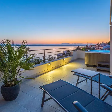 Apartment Exquisites Nur 100 Meter Zum Mit Sauna, Whirlpool, Meerblick Dramalj