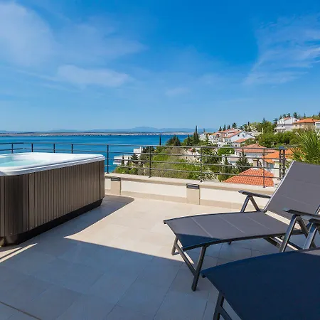 Apartment Exquisites Nur 100 Meter Zum Mit Sauna, Whirlpool, Meerblick
