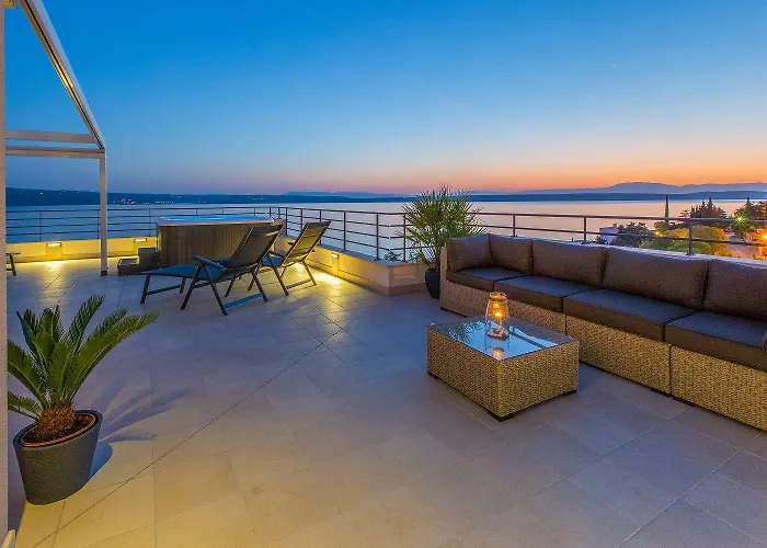 Exquisites Nur 100 Meter Zum Mit Sauna, Whirlpool, Meerblick דירה