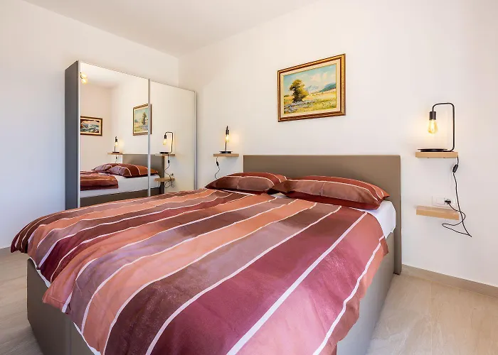 Exquisites Nur 100 Meter Zum Mit Sauna, Whirlpool, Meerblick דירה דראמליי