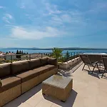 Exquisites Nur 100 Meter Zum Mit Sauna, Whirlpool, Meerblick *